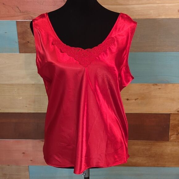 💜5/$25 large red. Super soft pajama top escapades - Picture 1 of 4